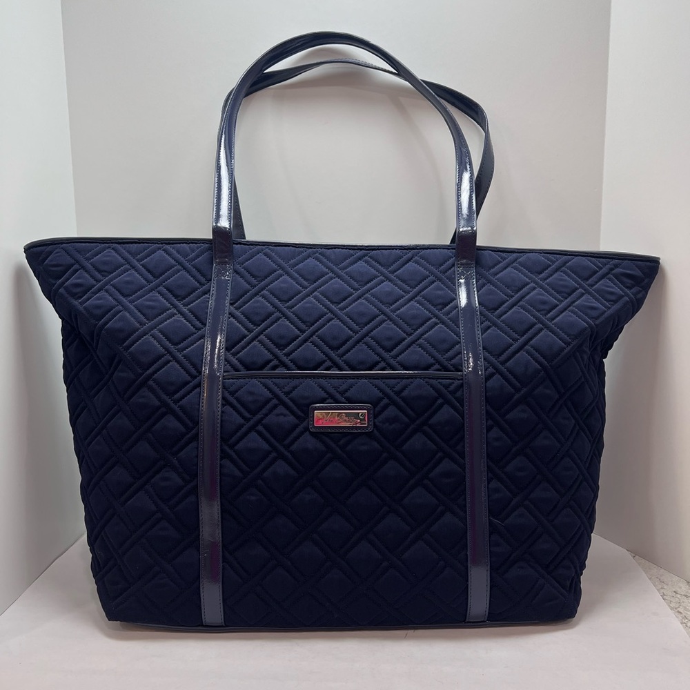 Vera Bradley Trimmed Vera Traveler Classic Navy XL Quilted Tote